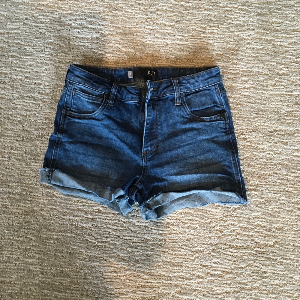 Cute cut off shorts